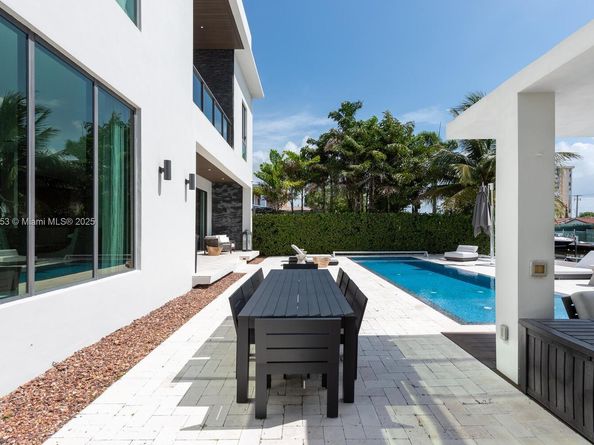 13145 Coronado Ln, North Miami FL 33181