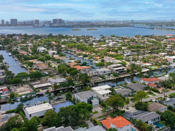 13145 Coronado Ln, North Miami FL 33181