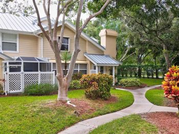 304 Andover Ct