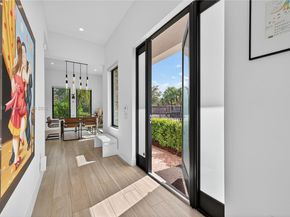 5999 E Brookfield Cir E, Hollywood FL 33312