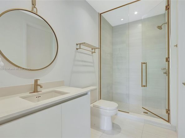 2655 S Bayshore Dr 405, Miami FL 33133