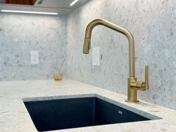 2655 S Bayshore Dr 405, Miami FL 33133