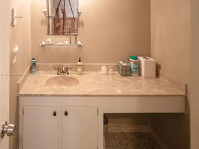 2500 Parkview Dr 517, Hallandale Beach FL 33009