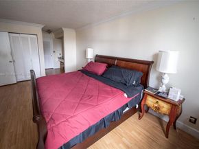 2500 Parkview Dr 517, Hallandale Beach FL 33009