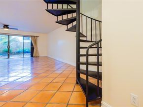 7890 SW 86th St 11, Miami FL 33143