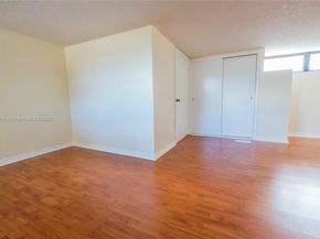 7890 SW 86th St 11, Miami FL 33143
