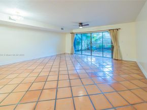 7890 SW 86th St 11, Miami FL 33143