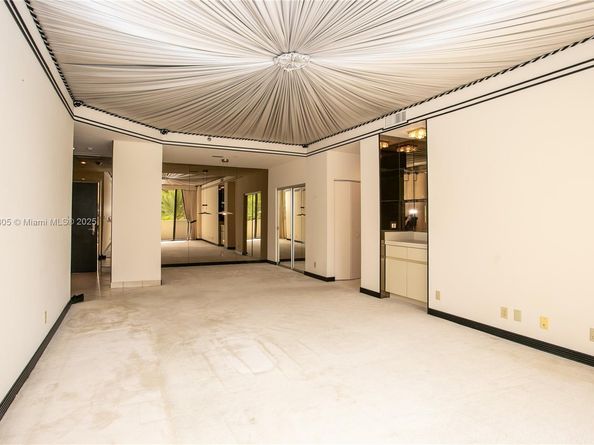 3000 Island Blvd WSTE1, Aventura FL 33160