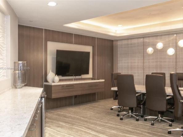 3000 Island Blvd WSTE1, Aventura FL 33160