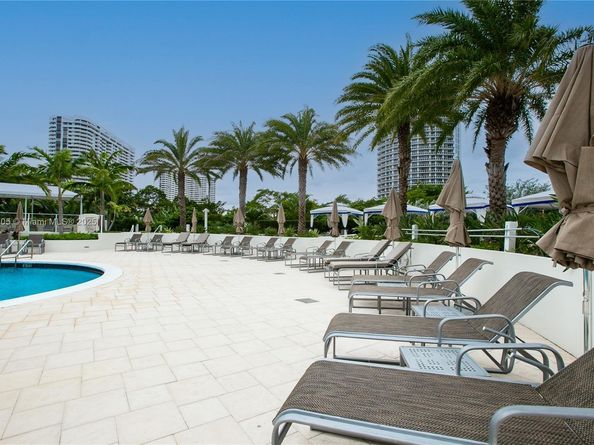 3000 Island Blvd WSTE1, Aventura FL 33160