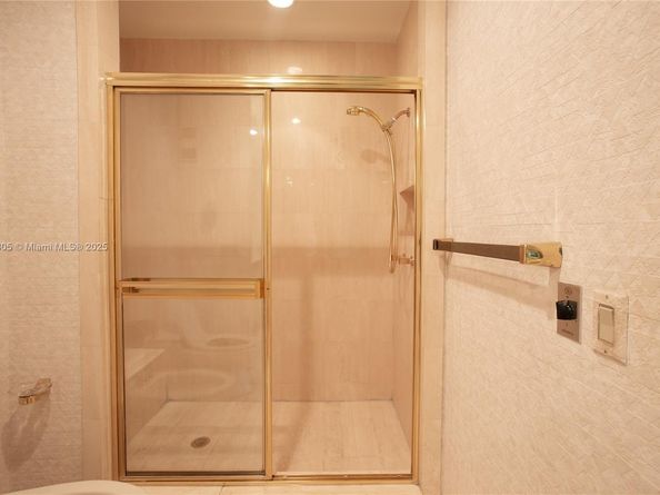 3000 Island Blvd WSTE1, Aventura FL 33160