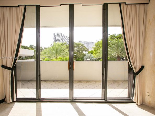 3000 Island Blvd WSTE1, Aventura FL 33160