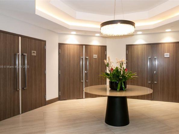 3000 Island Blvd WSTE1, Aventura FL 33160