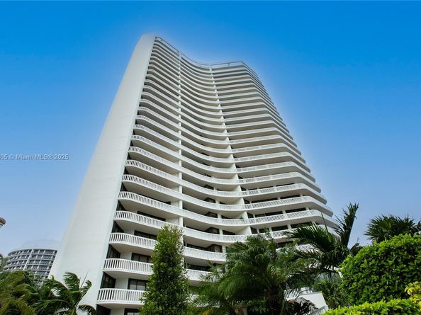 3000 Island Blvd WSTE1, Aventura FL 33160