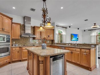 2850 SW 137th Path