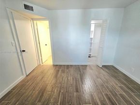 108 Royal Park Dr 2H, Oakland Park FL 33309