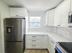 108 Royal Park Dr 2H, Oakland Park FL 33309