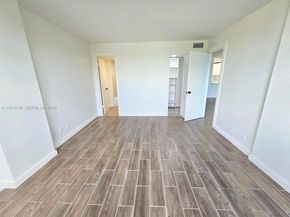 108 Royal Park Dr 2H, Oakland Park FL 33309