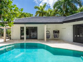 2500 Bayview Dr, Fort Lauderdale FL 33305
