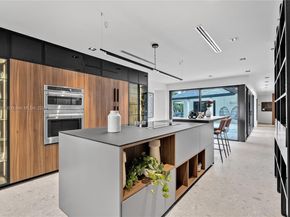 2500 Bayview Dr, Fort Lauderdale FL 33305