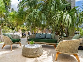 2500 Bayview Dr, Fort Lauderdale FL 33305
