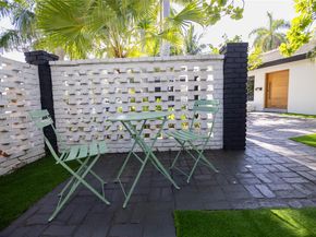 2500 Bayview Dr, Fort Lauderdale FL 33305