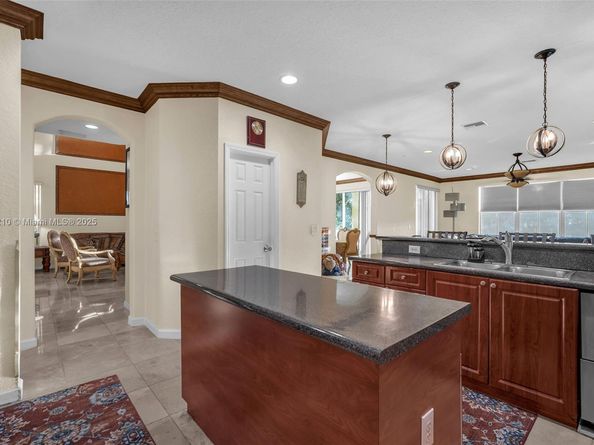 10563 Galleria St, Wellington FL 33414