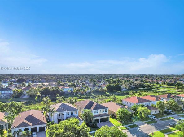 10563 Galleria St, Wellington FL 33414