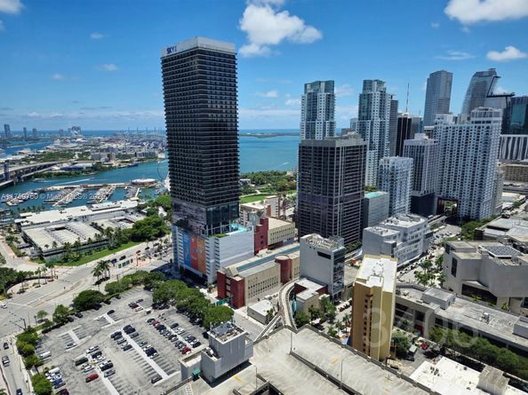 601 NE 1 Ave 3406, Miami FL 33132