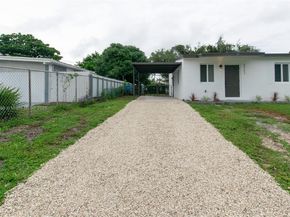 3721 SW 46th Ave, West Park FL 33023
