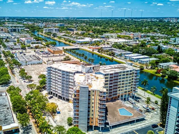 2025 NE 164th St 907, North Miami Beach FL 33162