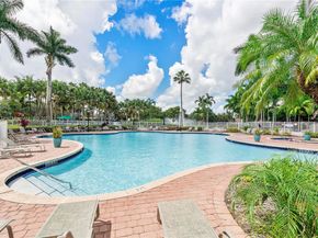 7546 NW 18th Dr, Pembroke Pines FL 33024