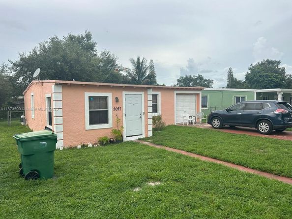 2097 Wilmington St, Opa-Locka FL 33054