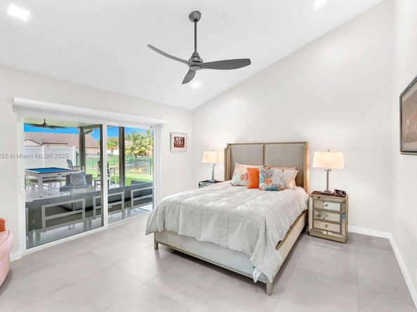 1240 NW 161st Ave, Pembroke Pines FL 33028