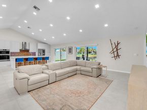 1240 NW 161st Ave, Pembroke Pines FL 33028