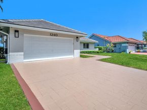 1240 NW 161st Ave, Pembroke Pines FL 33028