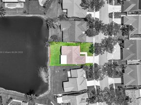 1240 NW 161st Ave, Pembroke Pines FL 33028