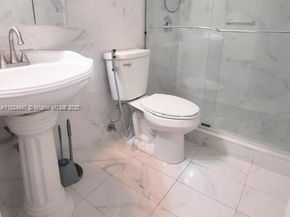 6675 W 4th Ave 112, Hialeah FL 33012