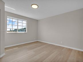 3738 San Simeon Cir, Weston FL 33331