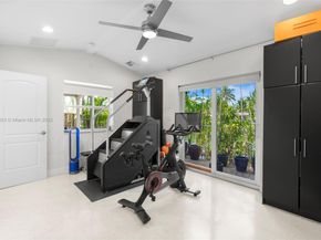 1609 NE 20th Ave, Fort Lauderdale FL 33305