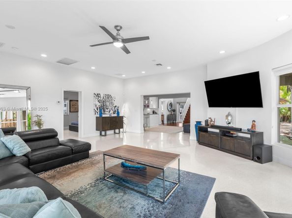 1609 NE 20th Ave, Fort Lauderdale FL 33305