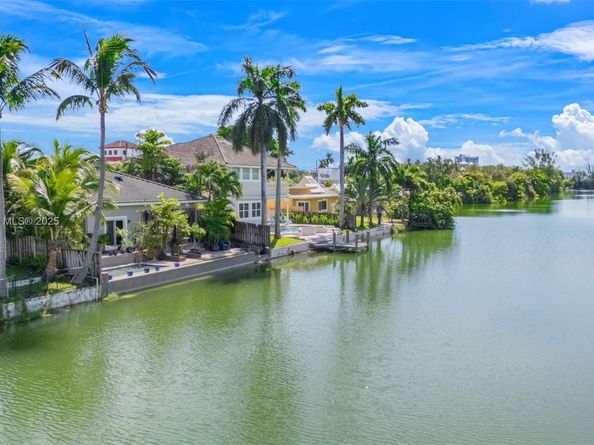 1609 NE 20th Ave, Fort Lauderdale FL 33305