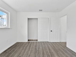 1061 NW 108 ter, Miami FL 33168