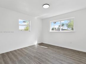 1061 NW 108 ter, Miami FL 33168