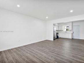 1061 NW 108 ter, Miami FL 33168