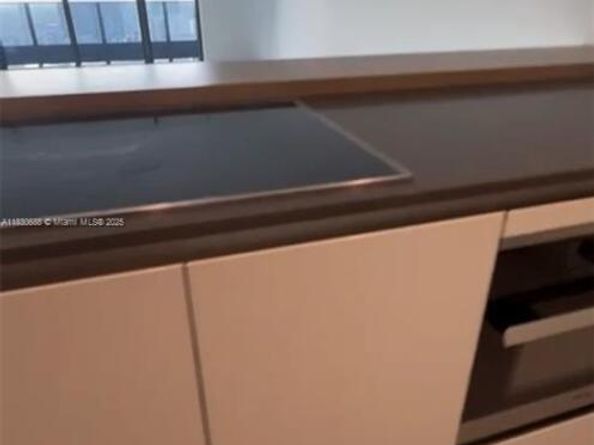 1000 Brickell Plz 2008, Miami FL 33131