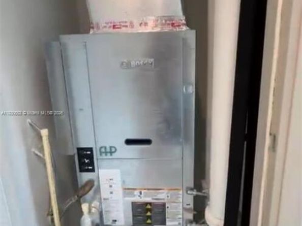 1000 Brickell Plz 2008, Miami FL 33131