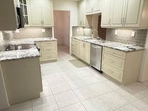 6015 NW 67th Ter, Tamarac FL 33321