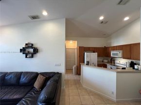 1718 Carvelle Dr 1718, Riviera Beach FL 33404