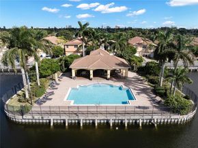 1718 Carvelle Dr 1718, Riviera Beach FL 33404